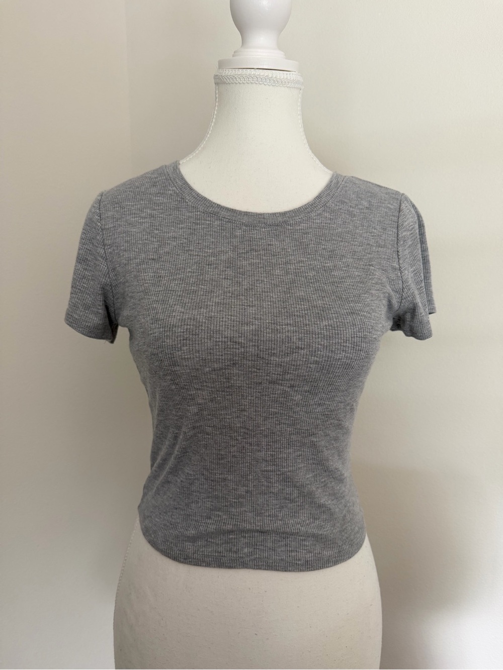 Bozzolo Grey Ribbed Crop Top